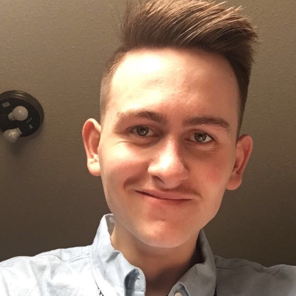 Meet your Posher, Levi - Picture 1 of 1